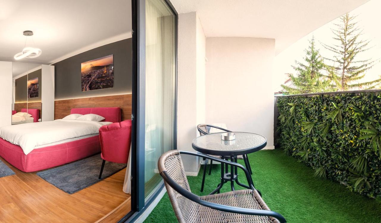 Pitesti Residence Luaran gambar