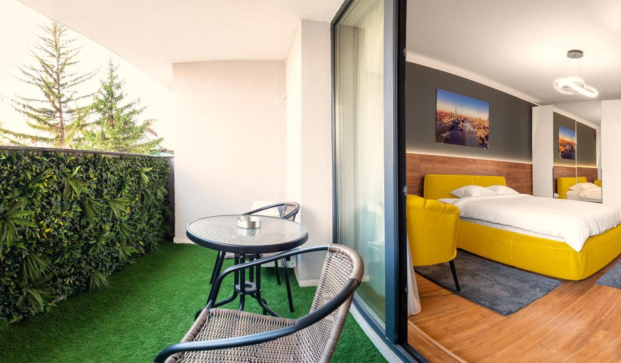 Pitesti Residence Luaran gambar
