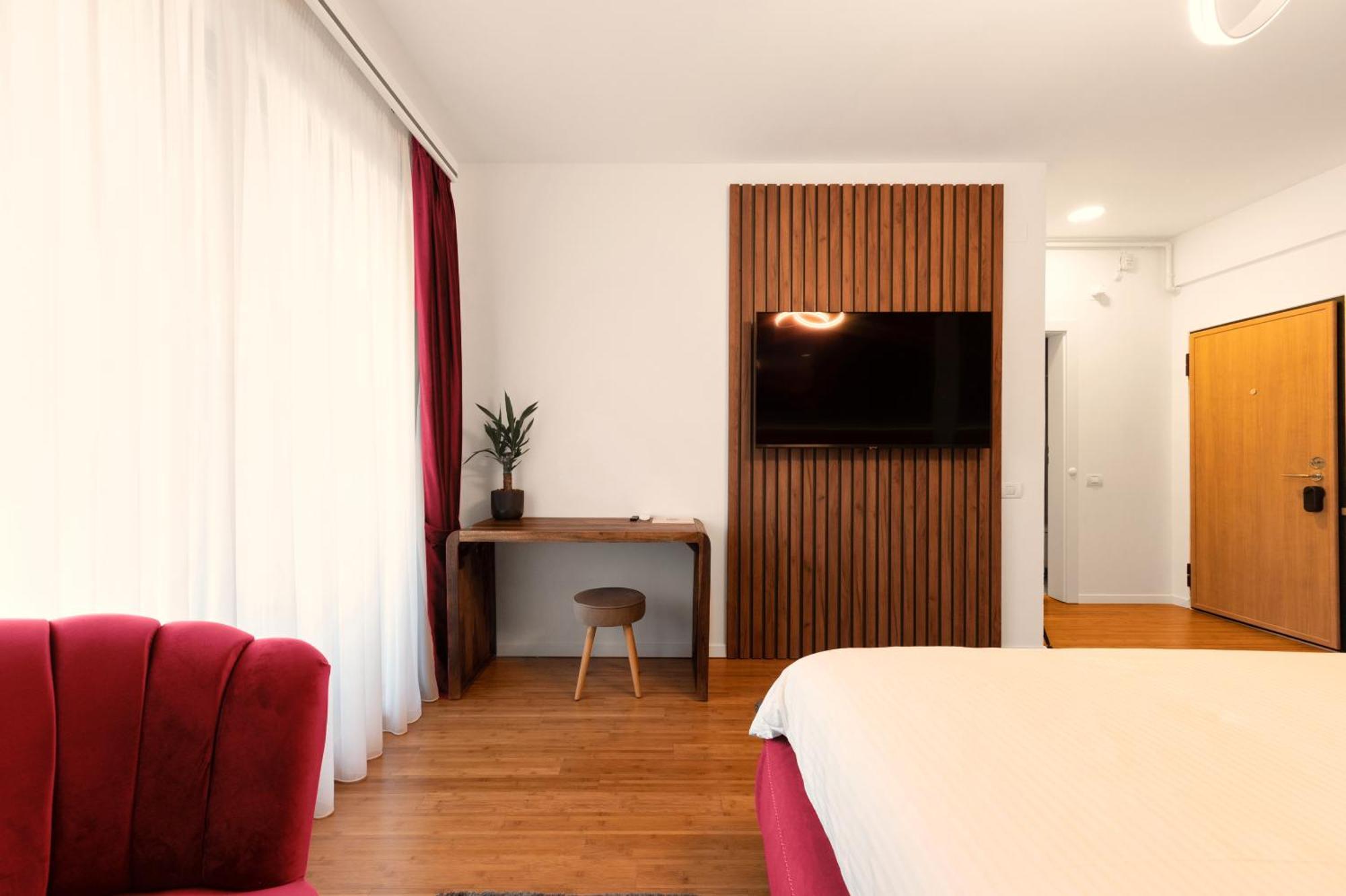 Pitesti Residence Luaran gambar