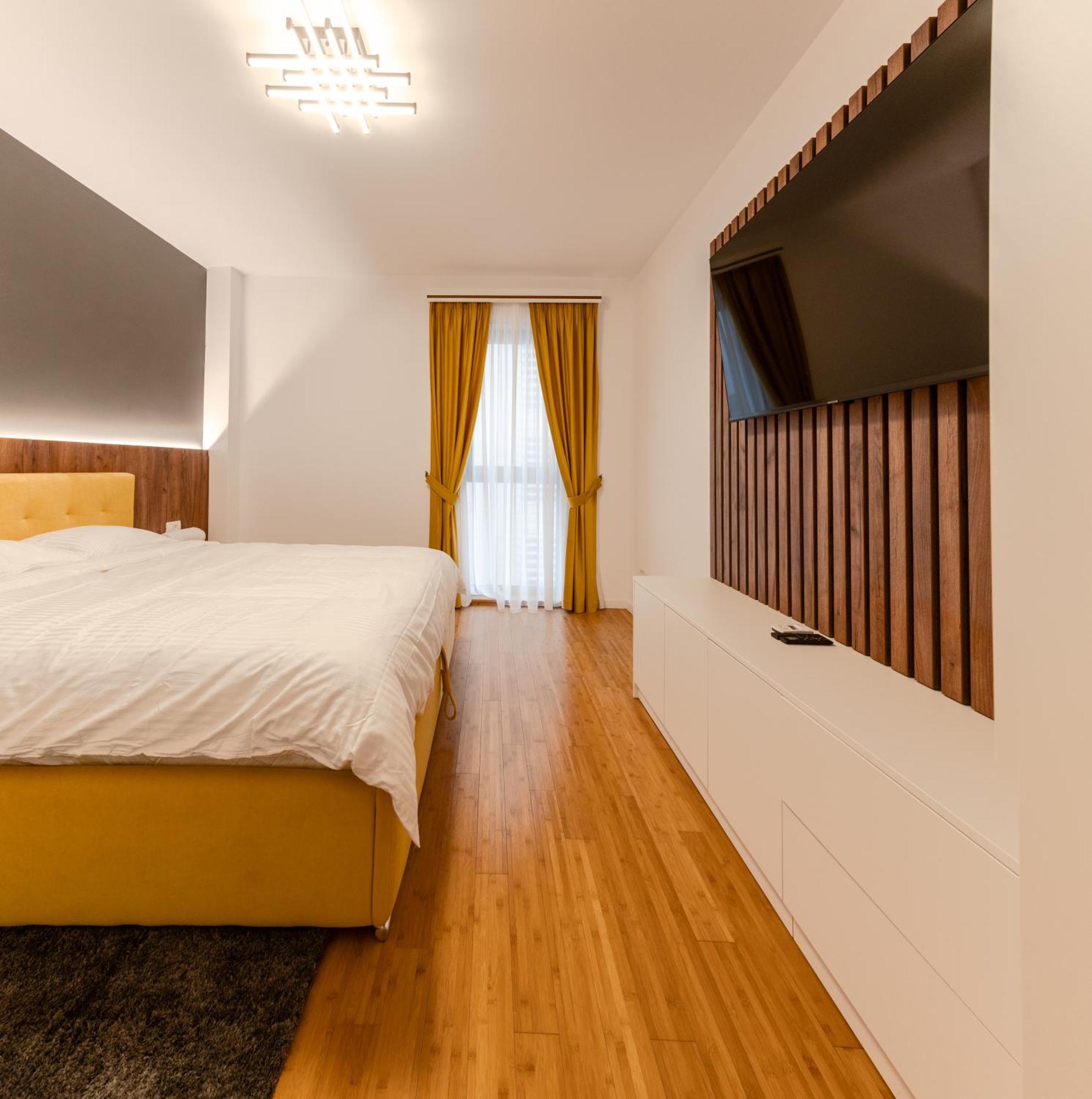 Pitesti Residence Luaran gambar