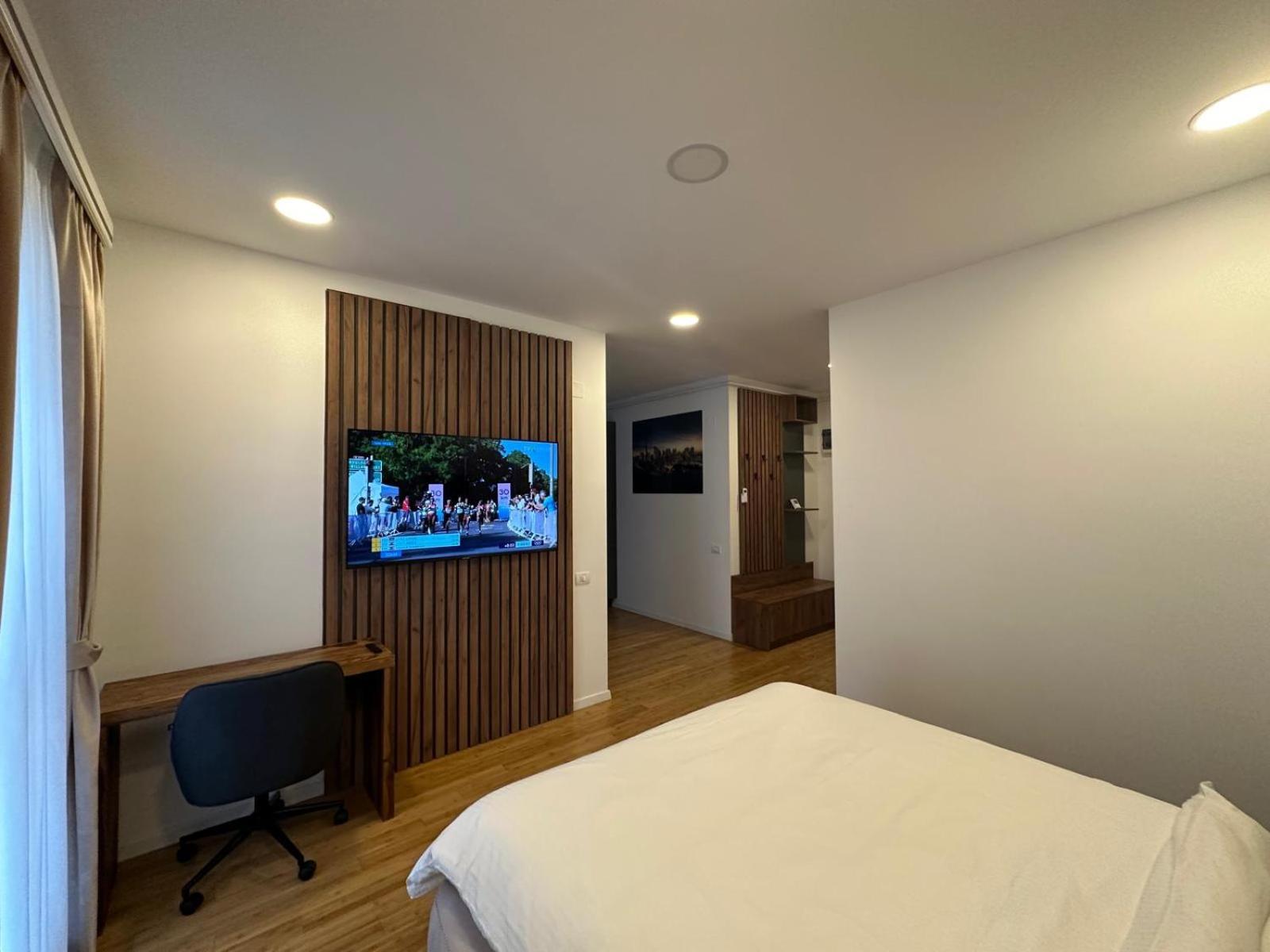 Pitesti Residence Luaran gambar